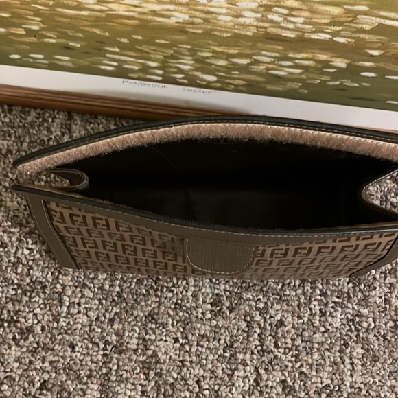 FENDI ZUCCHINO COATED CLUTCH/ PURSE / make up bag/men’s shaving kit (Vintage) - Picture 3 of 6